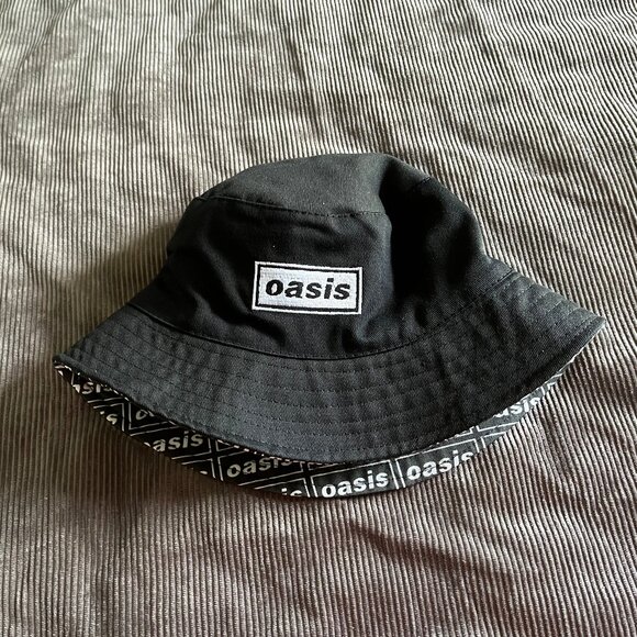 Oasis Bucket Hat - Picture 1 of 3
